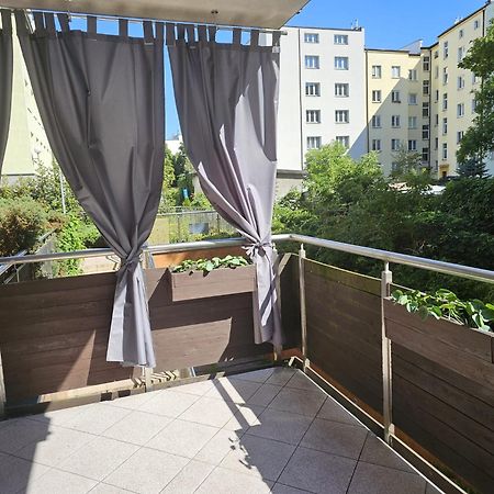 Apartament Rodzinny - Calodobowe Zakwaterowanie, Bezplatny Parking ทอรูน ภายนอก รูปภาพ