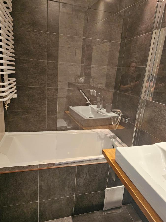 Apartament Rodzinny - Calodobowe Zakwaterowanie, Bezplatny Parking ทอรูน ภายนอก รูปภาพ